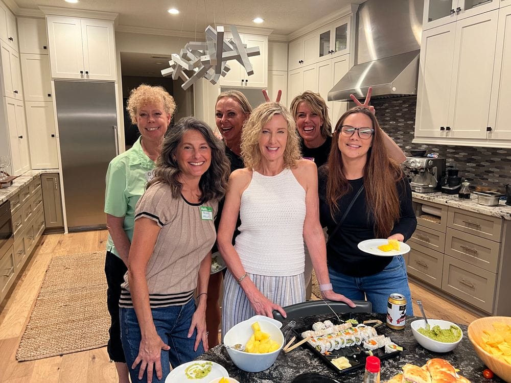 How to host a meaningful friendsgiving fall gathering